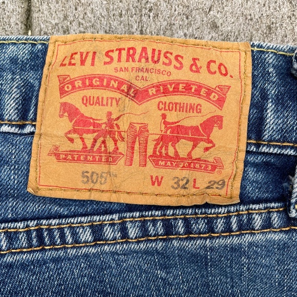 Levi’s Vintage 505 Denim Jeans Mens 32 x 29 Light Wash - Picture 1 of 8